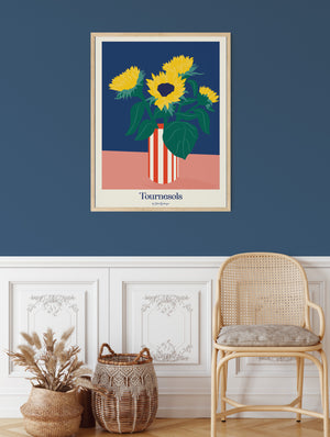 Affiche murale de tournesols dans un intérieur lumineux, parfaite pour une ambiance estivale et vitaminée.
