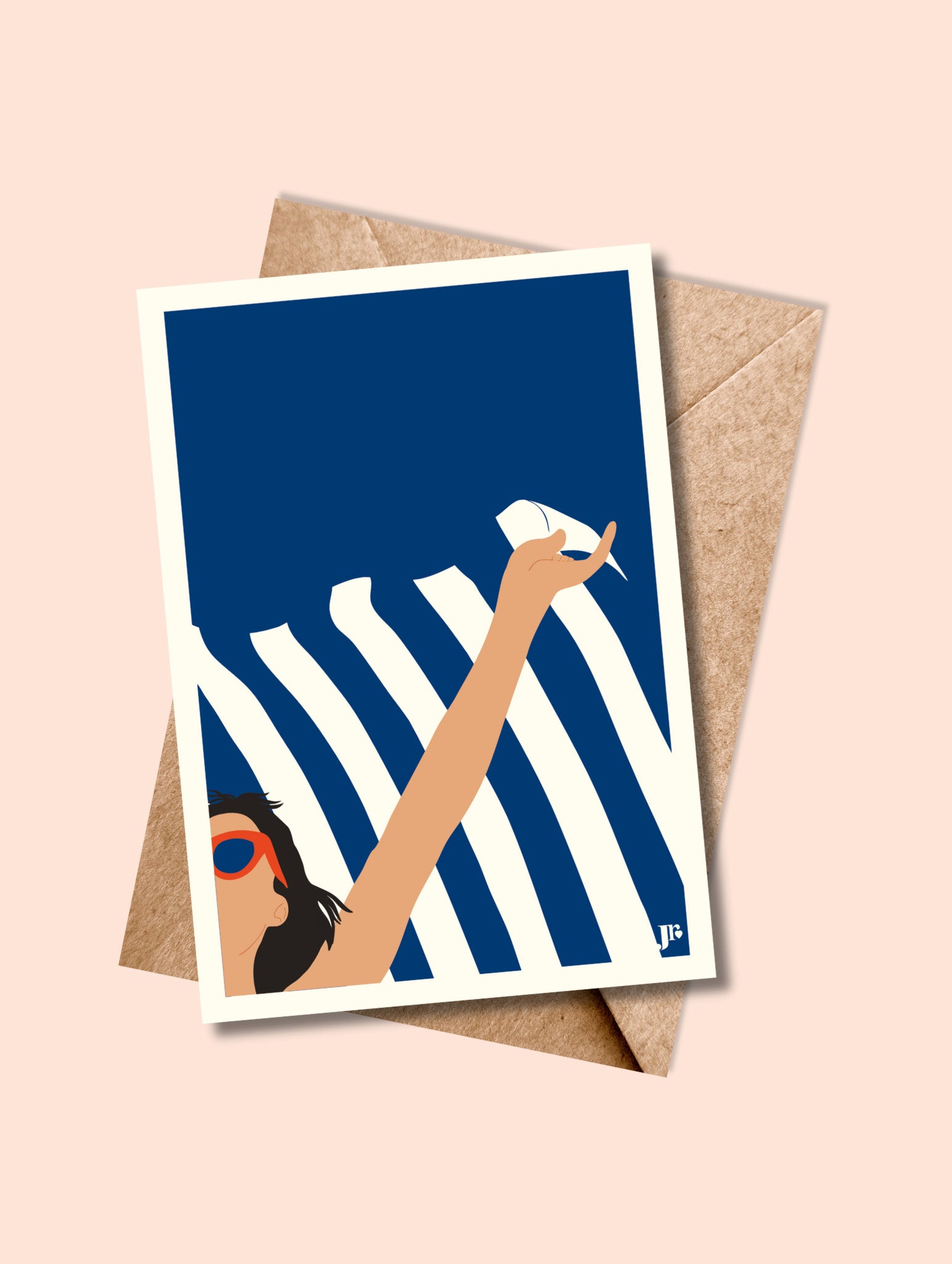 Carte postale Brise Marine avec enveloppe kraft – ambiance pastel et bord de mer.
