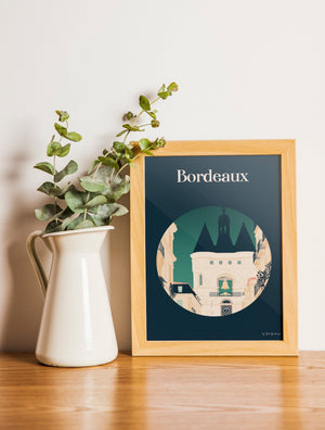 Carte postale illustrée intitulée “Bordeaux, La Grosse Cloche” par Julie Roubergue, représentant ce fameux monument avec un fond bleu profond.