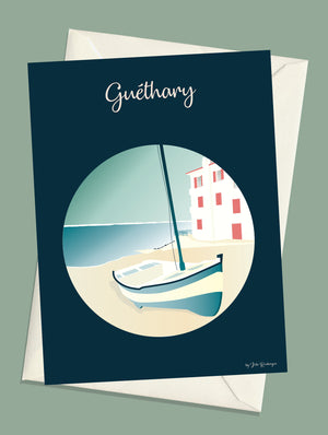 Carte postale illustrée intitulée “Guéthary, Le Port” par Julie Roubergue, représentant le fameux petit port de pêche de ce village de la côte basque avec un fond bleu profond.