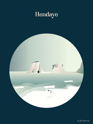 Carte postale illustrée intitulée “Hendaye, Les Jumeaux” par Julie Roubergue, représentant les fameux rochers de cette plage du Pays Basque avec un fond bleu profond.