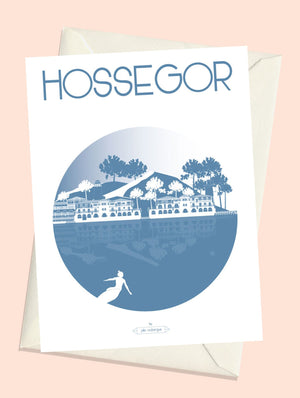 Carte postale illustrée intitulée “Hossegor, La Ville” par Julie Roubergue, représentant les lieux emblématiques de cette station blalnéaire de la côte landaise en bleuet.