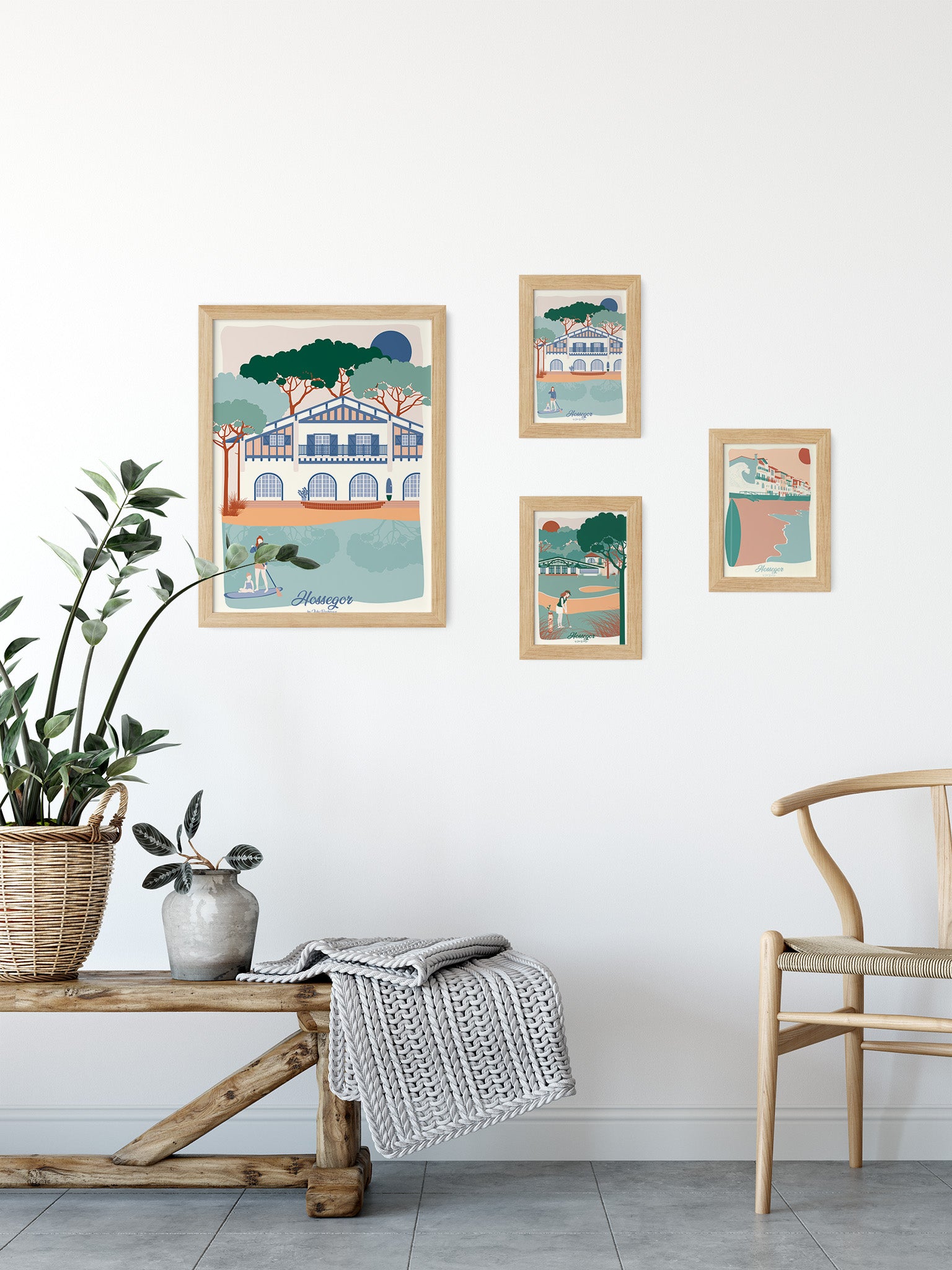 Cartes postales illustrées par Julie Roubergue sur le thème de Hossegor  dans les tons pastel.