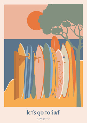 2. Carte postale Let’s Go to Surf – rangée de planches de surf graphiques dans des tons doux et estivaux.